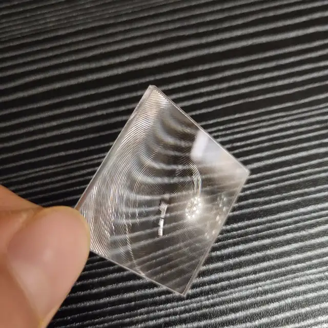 30x30mm PMMA Fresnel Lens 28mm Focal Length Optical Condensing Lens