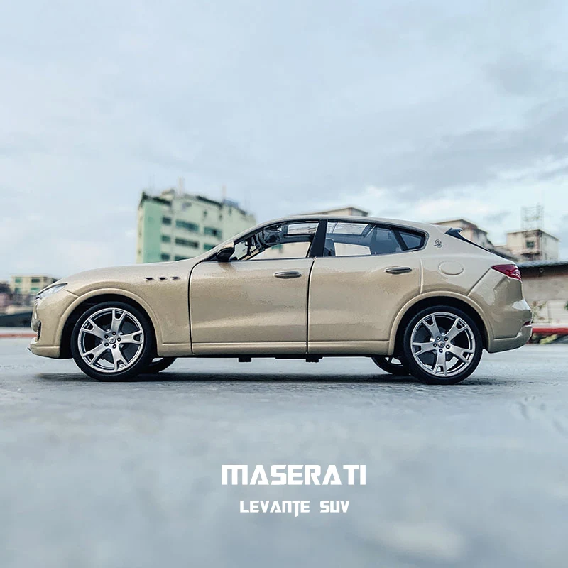 Bburago 1:24 Maserati Levante SUV golden Die Casting Car Collection Model Car Toy simulation alloy model crafts decoration