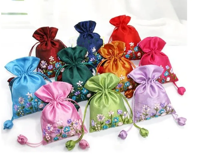 Ribbon Embroidery Small Party Gift Bags Drawstring Silk brocade Jewelry Pouch Empty Sachet Wedding Favor Bags for Candy  Packing