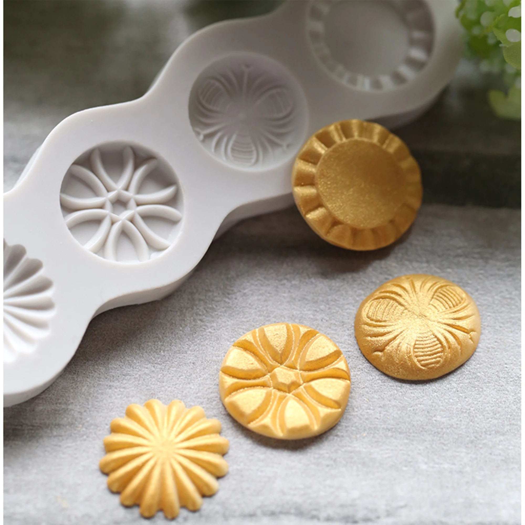 Gem Buttons Cake Silicone Molds For Baking Jewelry Relief Fondant Cake Decorating Tools Gumpaste Chocolate Candy Moulds