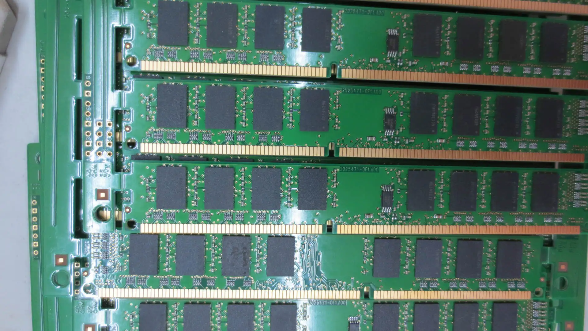 For 4G DDR3 1600 1RX8 PC3-12800S standard pressure notebook