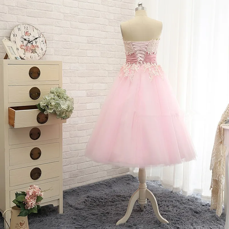 Mini vestido de novia corto rosa claro Apliques de encaje vestidos de bienvenida 2018 Borgoña A-line bajo 100 envío gratis