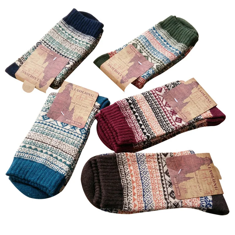 Urgot 5 Pairs Men's Winter Thick Wool Socks Retro Style Warm Wool socks Plaid Nation Style Practical Casual Men Short Sock Crew