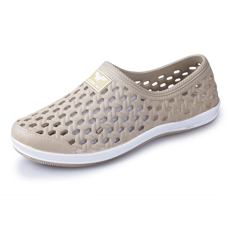 Summer Men Sandals Massage Clogs Outdoor Garden Shoes Male Pool Sandals Bathroom Flip Flops Swimming Beach Slippers