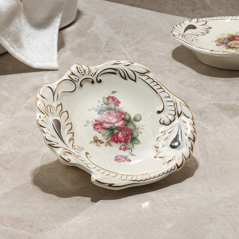 European Ceramic Soap Dish Creative Hand Painted Flowers Decorative Drain Soaps Holder Modern Hotel Desktop Bathroom Accessories