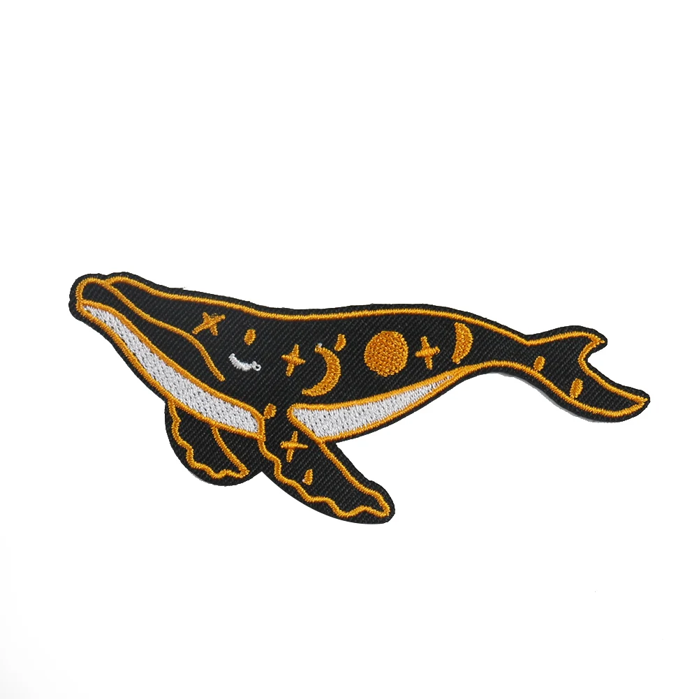 1PCS Animals Patches Shark Dolphin Crab Applique Iron on Embroidered Clothes Patches for Clothing Stickers Garment Wholesale