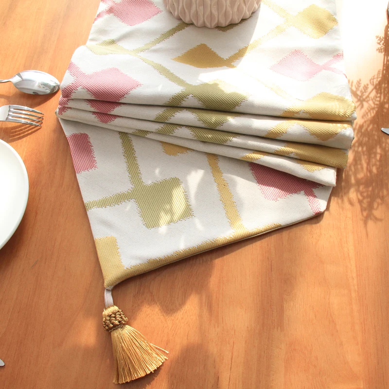 

Multicolored Geometric Printed Table Runner American Country Retro Strip Tablecloth Home Dining Tables Blend Decor Runner Table