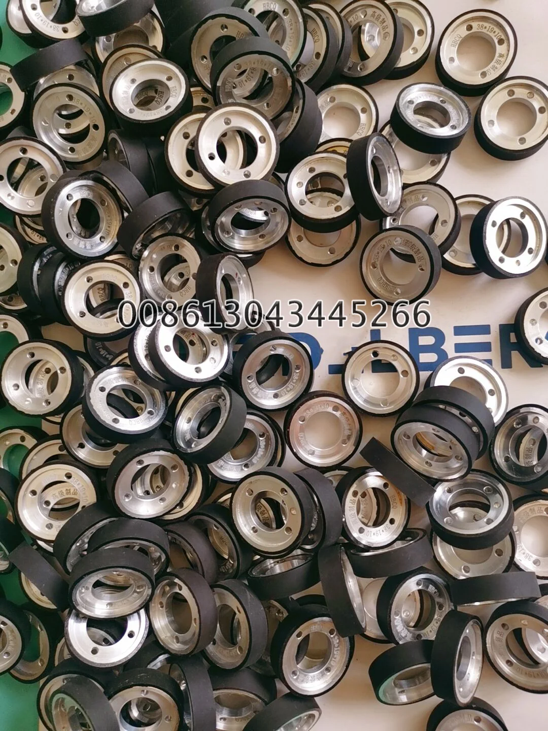 Best Quality 1 Piece F4.614.555 Heidelberg SM102 CD102 XL105 SM74 CD74 XL75 Printing Machine Black Friction Wheel 38x19x10mm