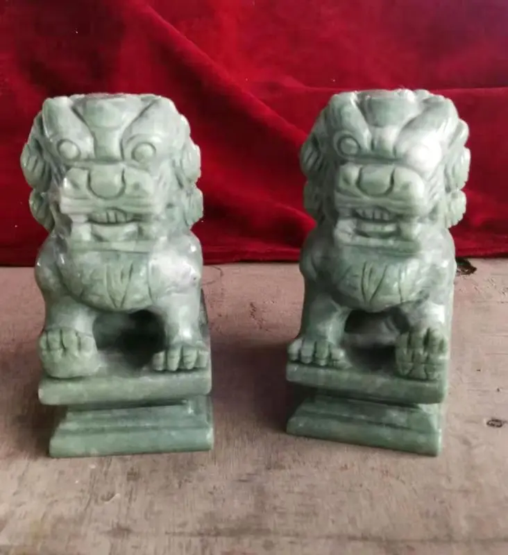 

A Pair Lucky green jade Lion Statue Nature jadite Foo Dog Statuary beast Bring wealth