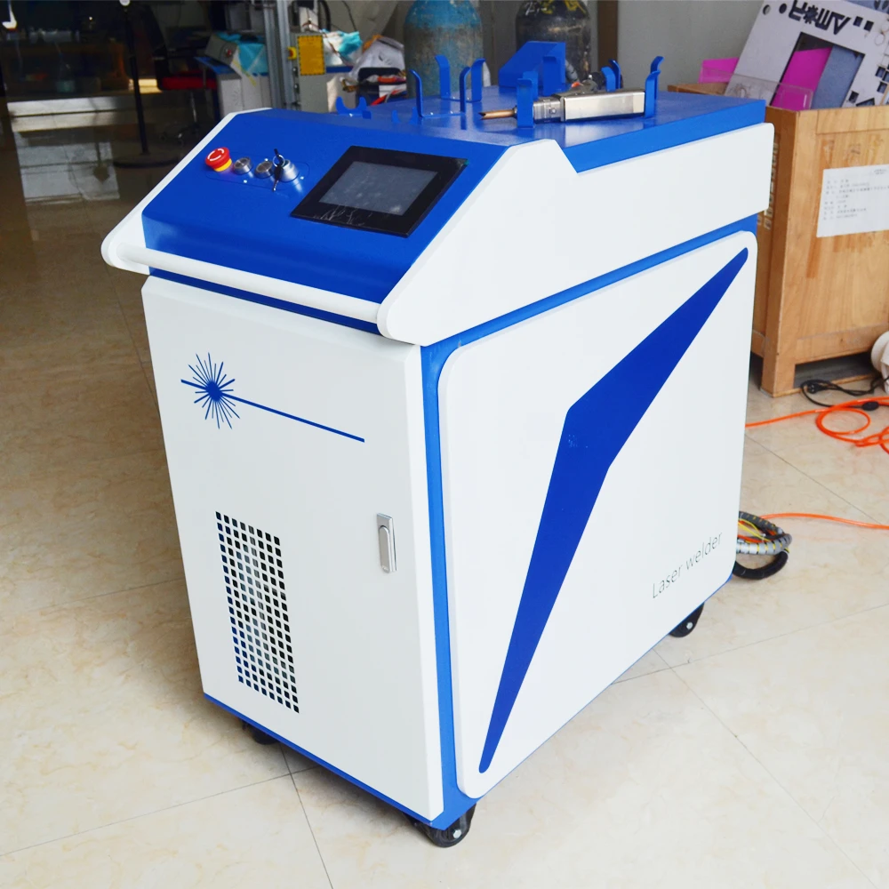 New Starter Fiber Laser Welding Manual Tools 1kw 2kw 3kw Hand Held Metal Welding Machine Good Performance For Steel