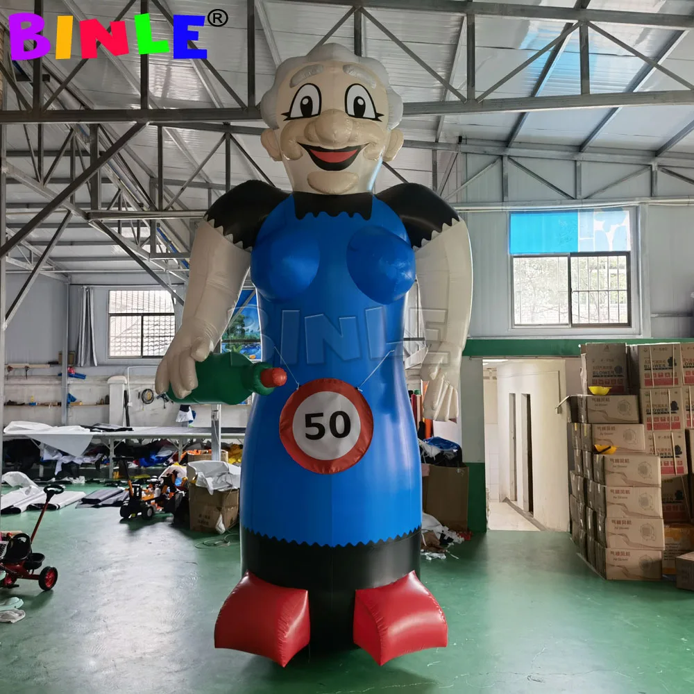 Factory Price Advertising Colorful  Inflatable Sarah And Abraham With Beer Bottle Holland Cartoon Balloon