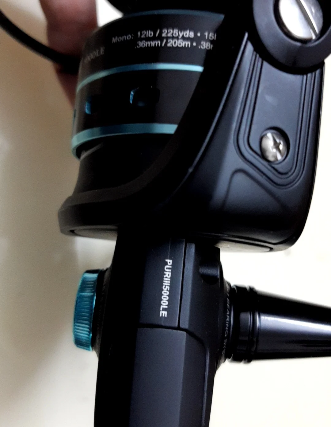Carrete PENN Pursuit III 5000LE – cuerpo metálico para agua salada - imagen 3