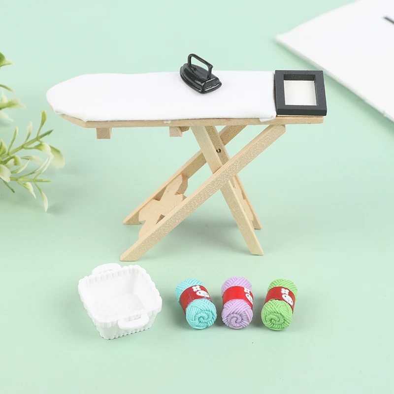 1:12 بيت الدمية الحرفية الصغيرة الخشب الأبيض لوحة الكي المشهد اكسسوارات دمية أثاث مصغر لعبة الحديد أو الكي