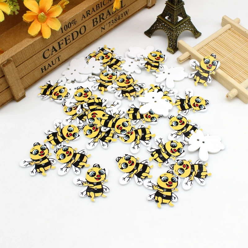 50pcs/lot New Bee Cartoon buttons Scrapbooking for Crafts Supplies Baby Children Clothing Sewing Wooden Buttons