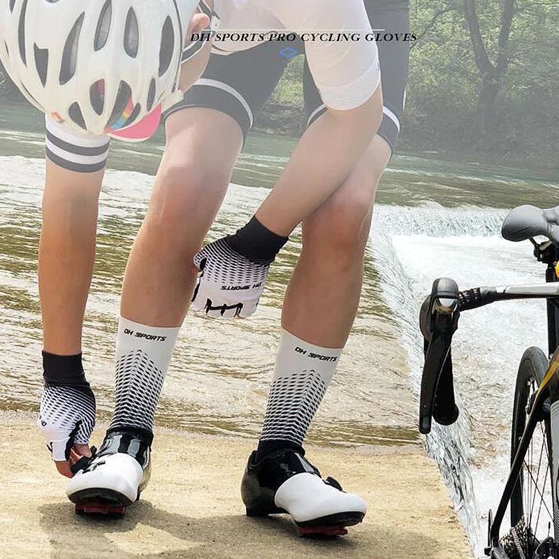 New Cycling Gloves with Bicycle Socks Set Anti Slip Men Women Shockproof Short Half Finger Gloves for Outdoor Bike Sport