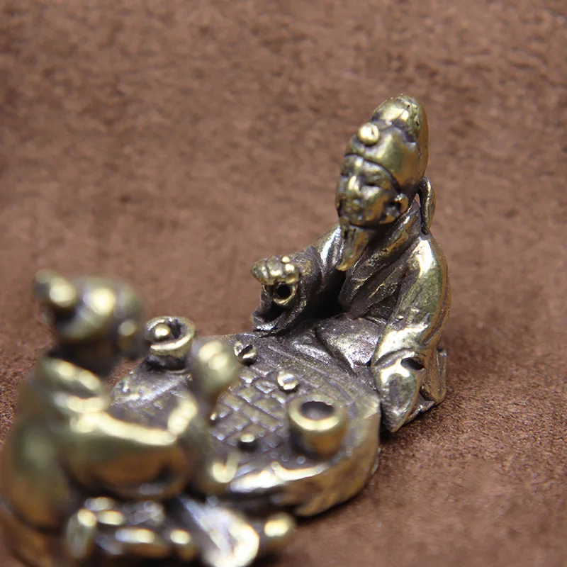Antique Brass Old Man Playing Chess Miniatures Figurines Tea Table Ornaments Home Decorations Crafts Accessories Desktop Decors