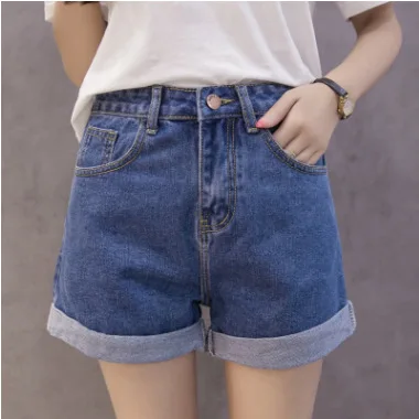 Pantaloncini da donna nuovi estivi 2021 a vita alta in denim le gambe larghe sono sottili e versatili