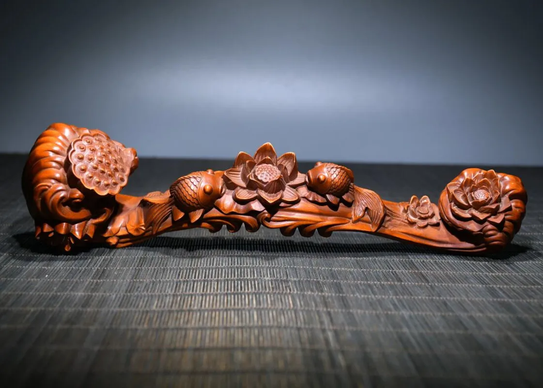 

Archaize seiko Hand-carved boxwood lotus double fish Wishful household decoration crafts statue