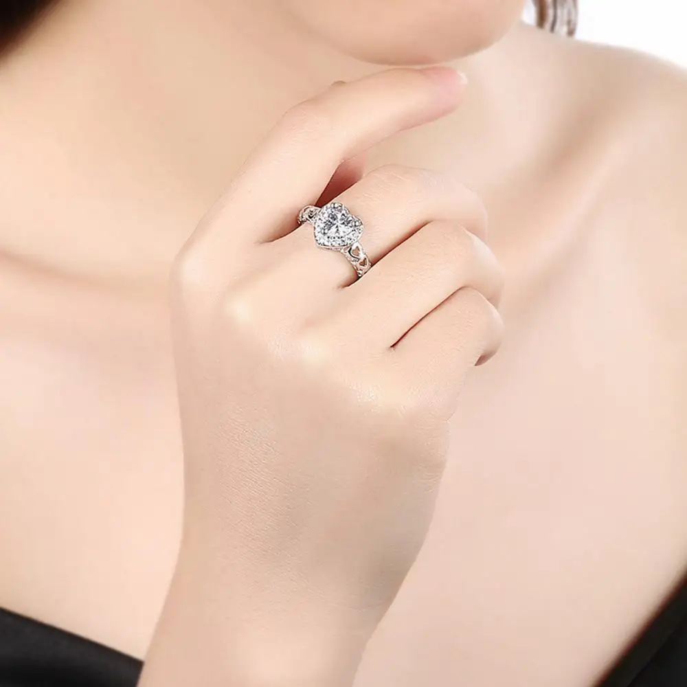 Buyee 925 Sterling Silver Wedding Ring Light White Zircon Heart Ring Finger for Woman Girl Fashion Party Fine Jewelry Circle