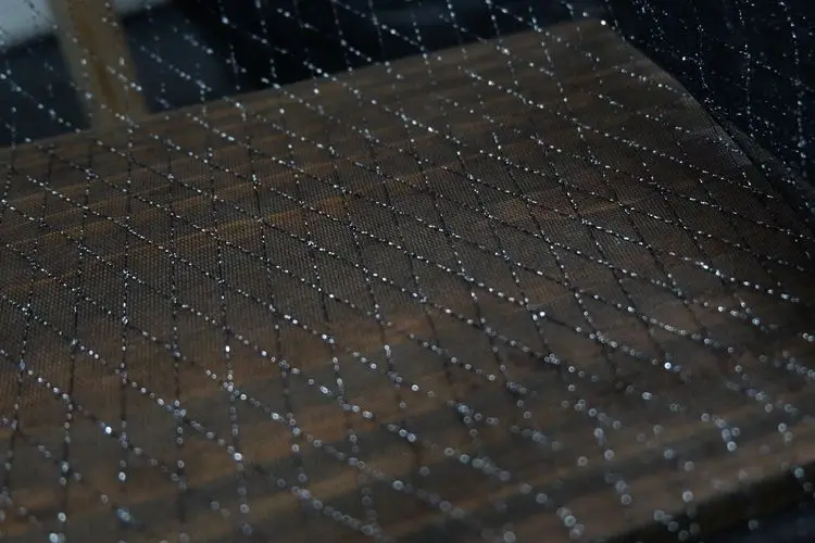 150cm Wide 1meter/lot Thin Tulle Fabric Veil Lace Fabric Material Grid Black White Gold Silver Thread Decoration X1087
