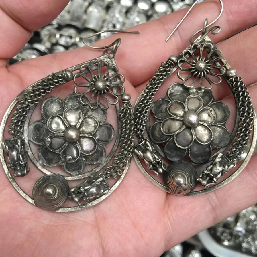 Fashion jewelry Free Shipping  charming china Miao silver carving tribal earrings