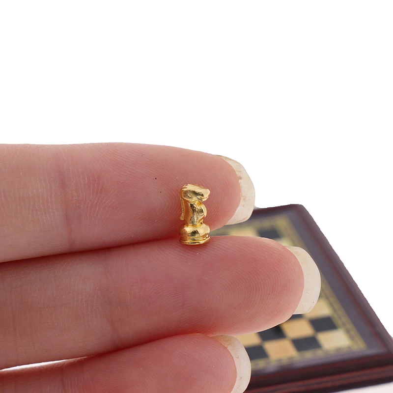 Mini 1/12 Skala Dollhouse Miniatur Internationalen Schach Set Pretend Spielen Puppe Haus Möbel Hause Dekoration Zubehör Spielzeug