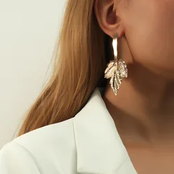 2021 Fashion Simple Metal Maple Leaf Earrings Women's Popular Dangle Earrings Party Jewelry Accessories