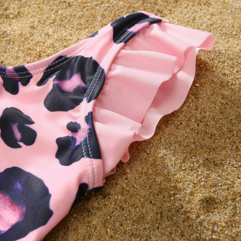 Family Swimwear Mommy Dad and Me Matching Swimsuit Pink Leopard Mother Daughter Bath Suit Father Son Swim Beach Clothes Outfits