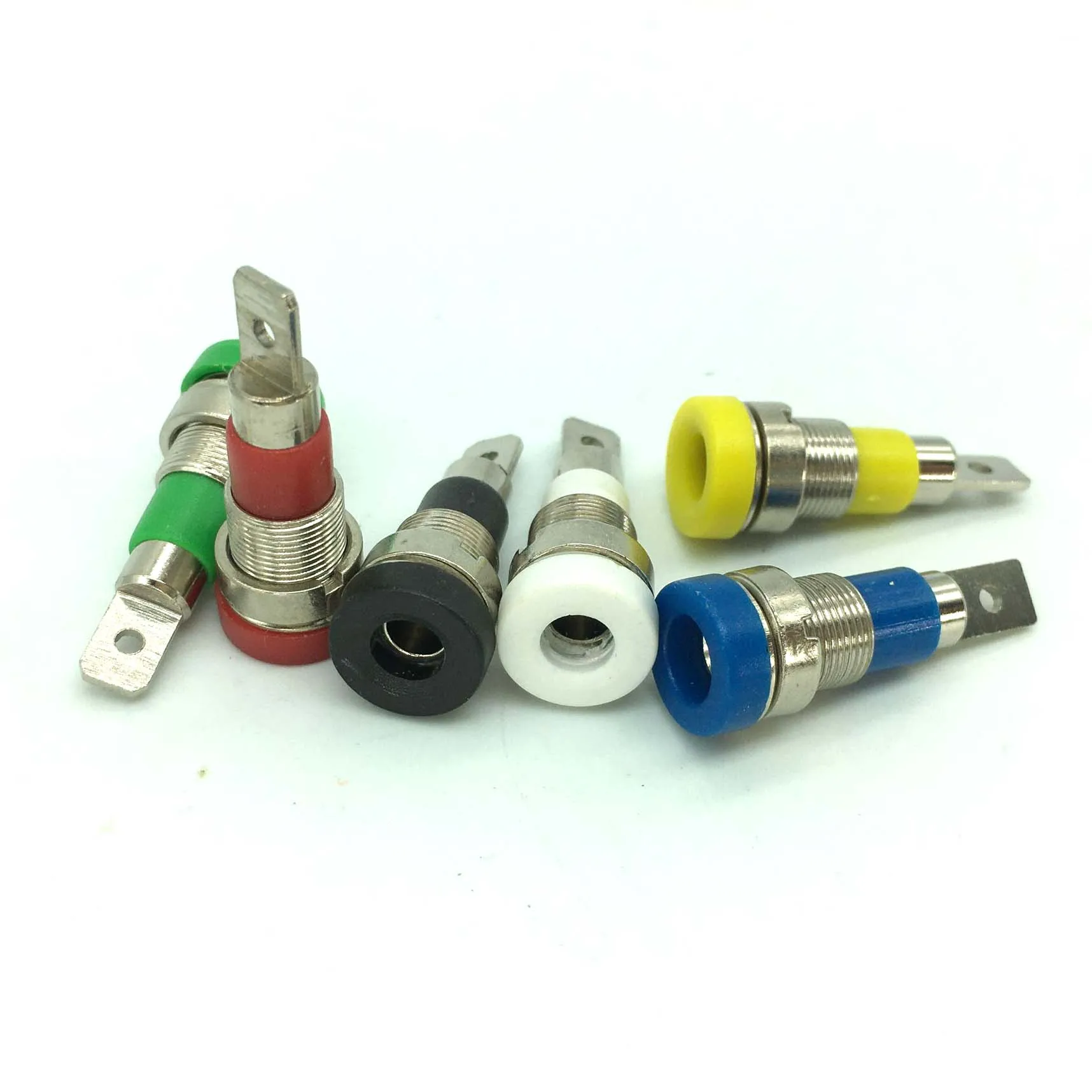 100 Pcs New 6 colors Brass 4mm Banana Female Jack Chassis Panel Mount Socket Connector Binding post for Non-Shrouded Banana Plug