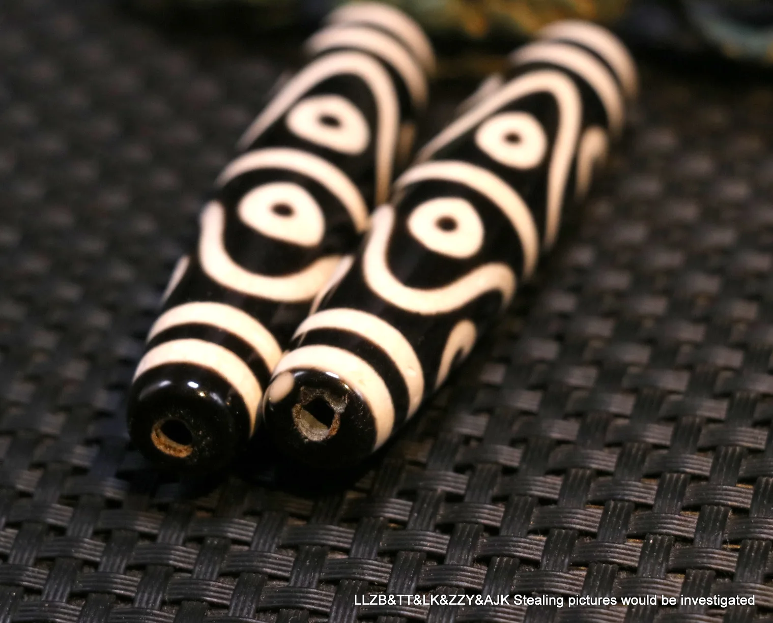 Set of 2 Magic Energy Tibetan old Agate 8 Eye Water Wave Long Totem Pendant Amulet dZi Bead LKbrother Sauces Top Quality