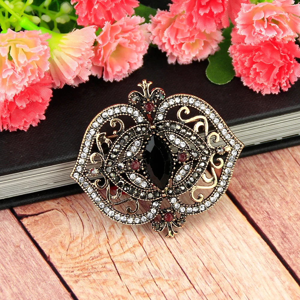 Vintage Bohemia Resin Brooch Pins for Women Antique Gold Color Hollow Flower Turkey Wedding Jewelry Gift 2020