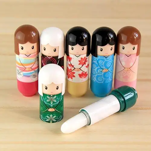 1Pc Cute Japanese Doll Clear Moisturizing Repair Lip Balm Lip Protector Lipstick Moisturizing Anti-Drying Lip Balm Random Color