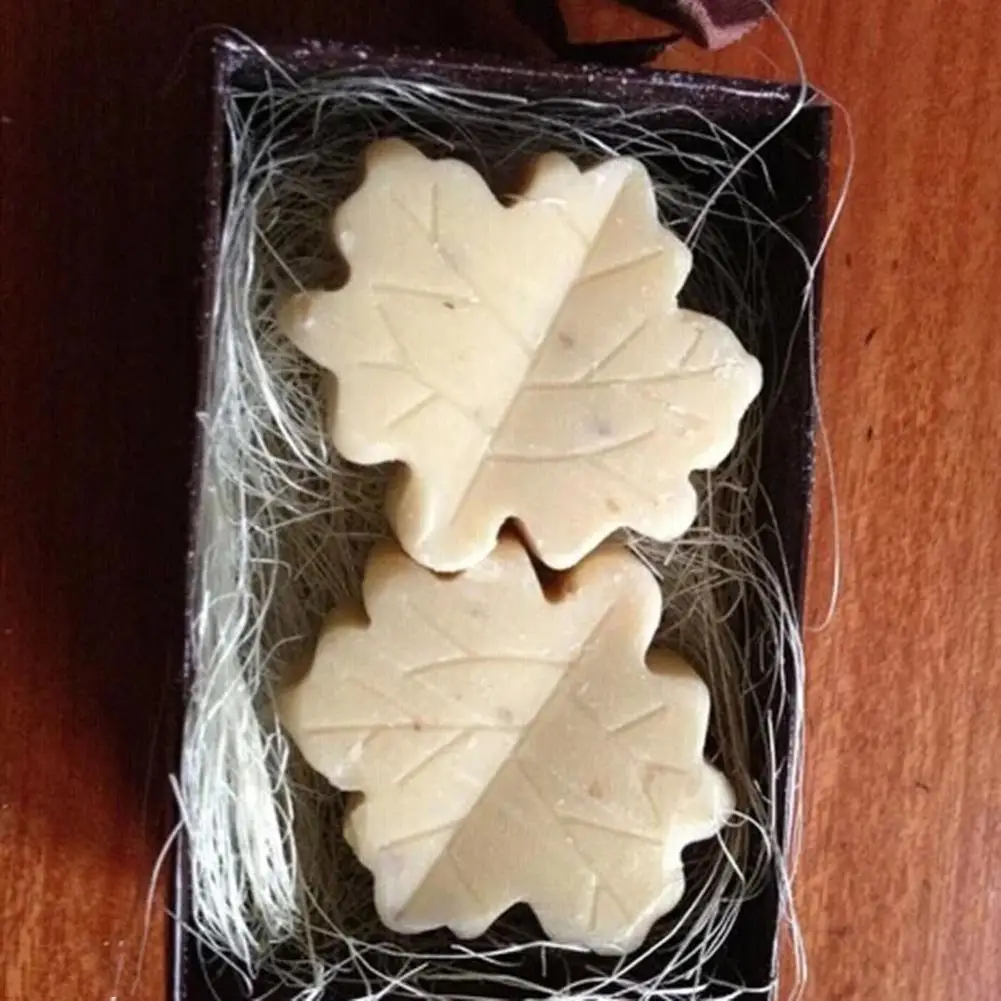 2 pezzi di sapone fatto a mano in foglia d'acero regalo di nozze splendidamente intagliato per gli amici con scatola di imballaggio forniture per feste 2021