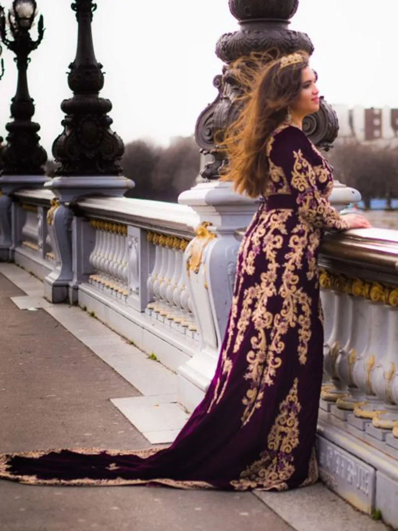 SoDigne Moroccan Caftan Arabic Evening Dress With Cape Appliques Gold Lace Formal Dress Long Sleeve Velvet Prom Women Gowns