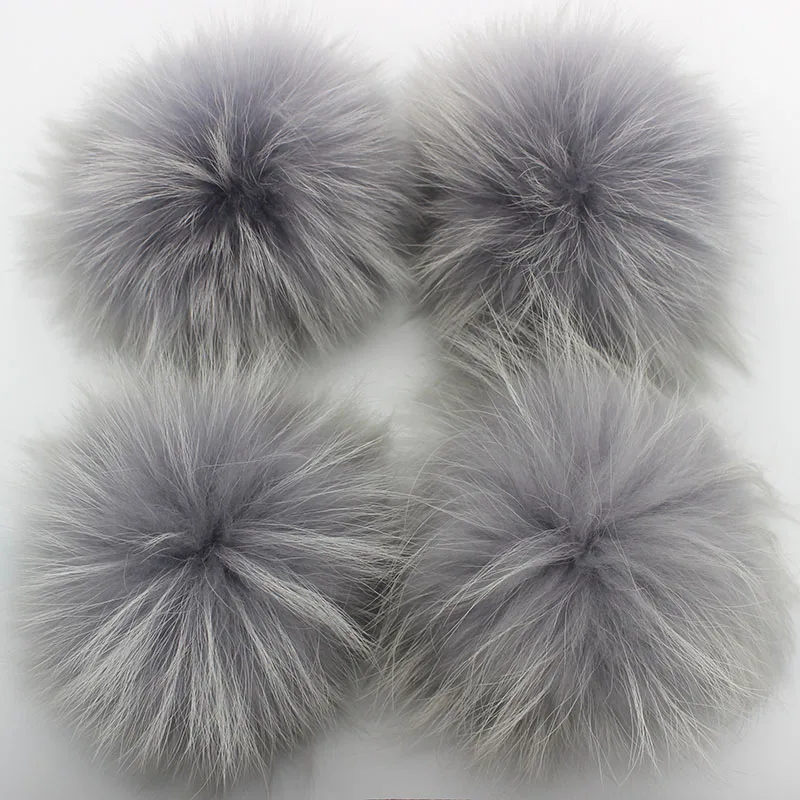 20pcs/ lot DIY 15cm Real Raccoon Fur Pompoms Fur Balls for Knitted Beanies Keychain Scarves Shoes Real Fur Pom Pom Wholesale