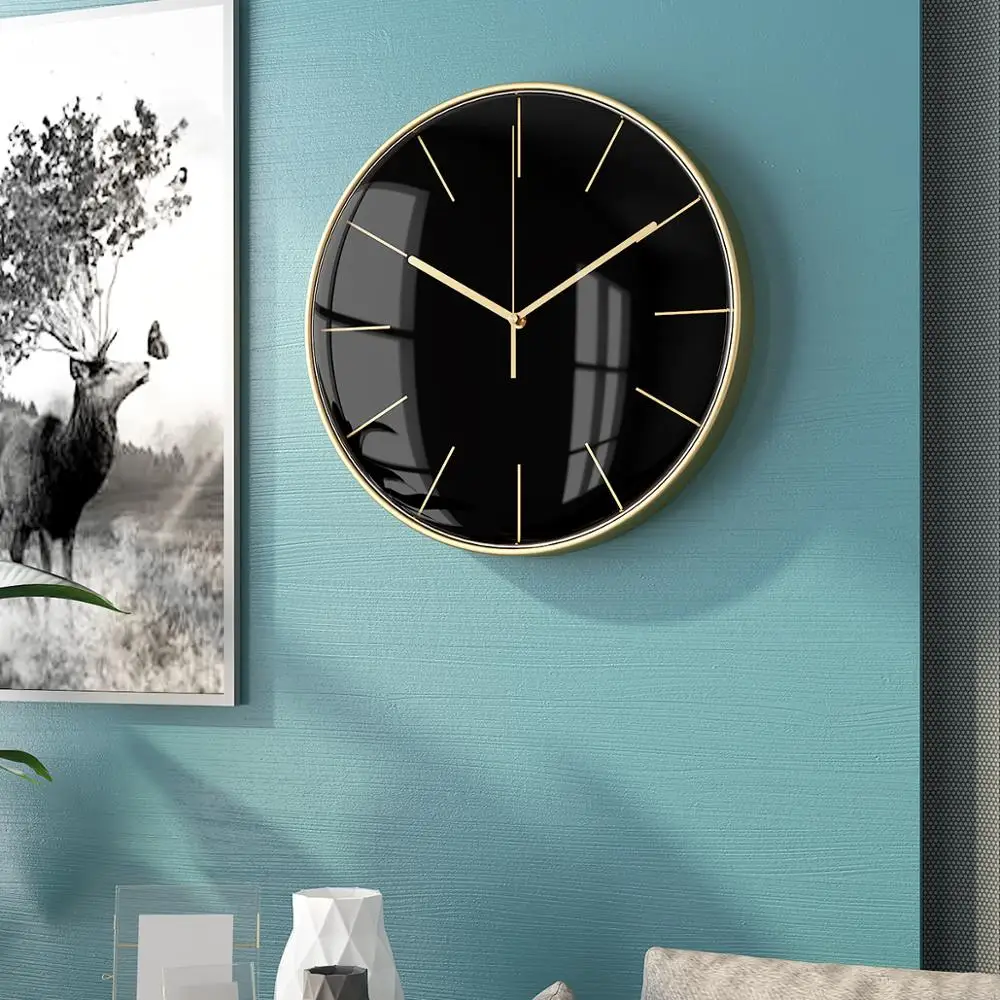 Metal mute wall clock Nordic minimalist creative living room clock fashion home 30cm