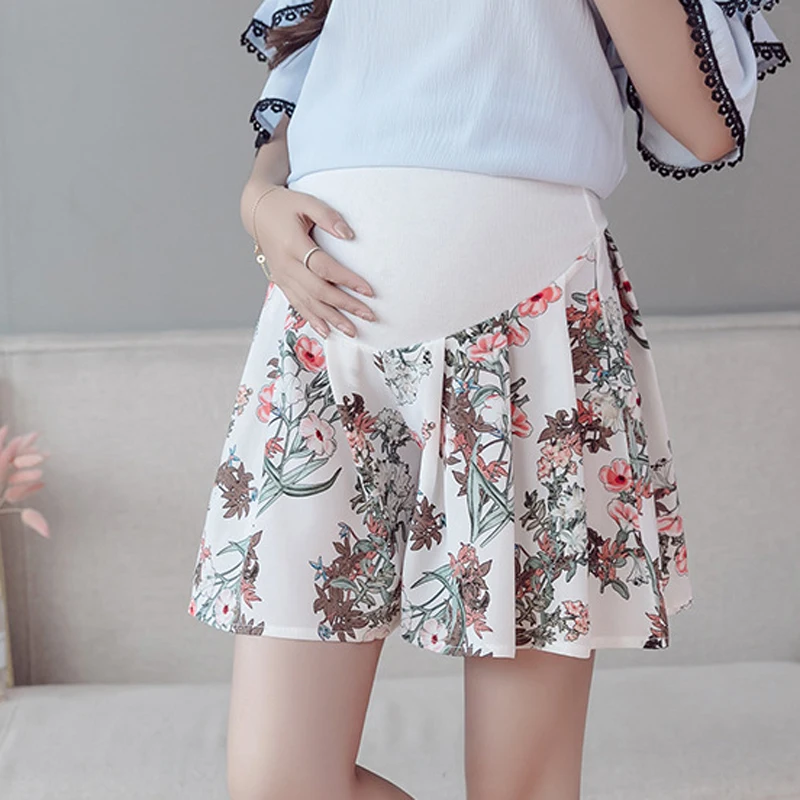 2024 Pregnant Women\'s Shorts Summer Wear Low-waisted Denim Shorts Summer Wear New Spring Loose Pants for Pregnant Women Clothes