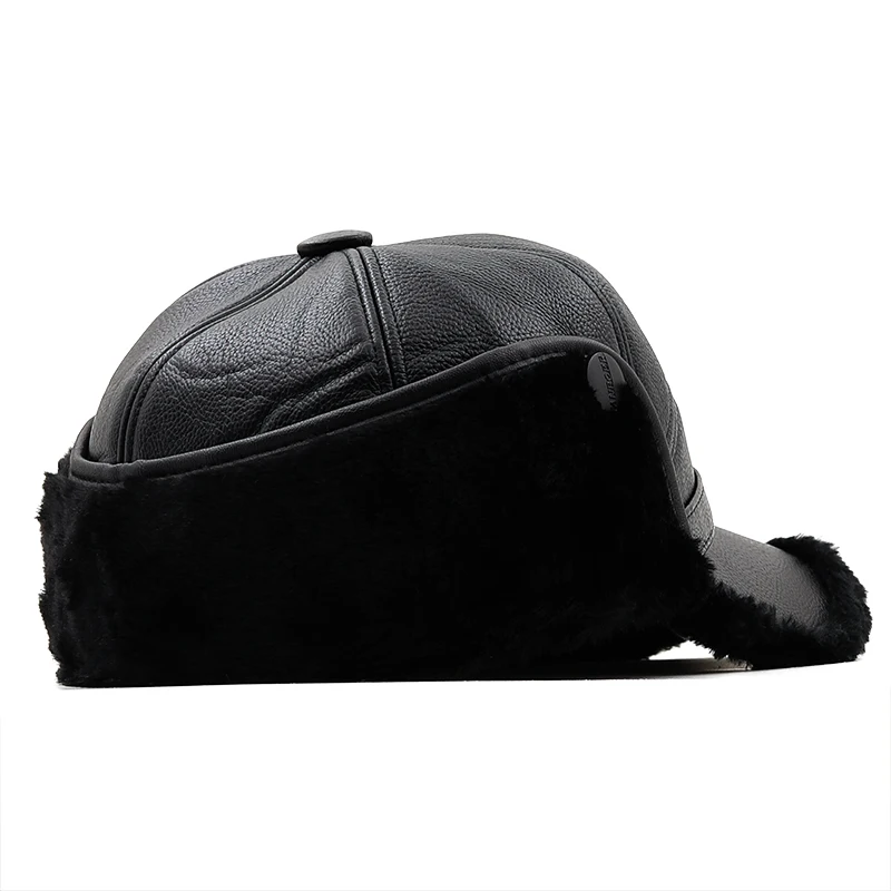 New warm Man Leather Hats Winter First Layer Cowhide Warm Earmuffs Bomber Caps Plus Velvet Thicken Male Bone Caps Dad Hat