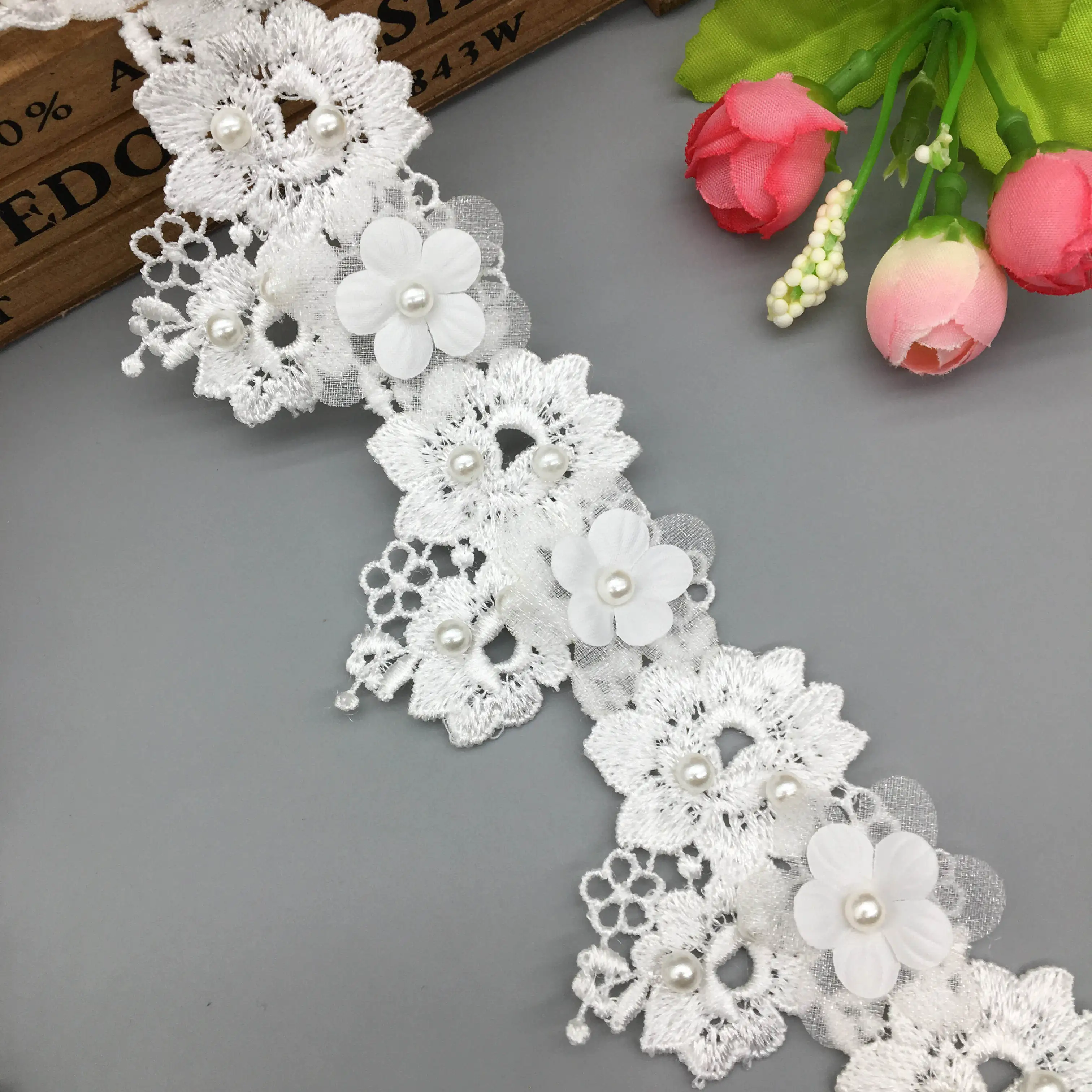 

1 Yd White 3D Flower Pearl Lace Trim Embroidered Lace Ribbon Fabric Handmade Beaded Sewing Craft For Costume Hat Decoration 5cm