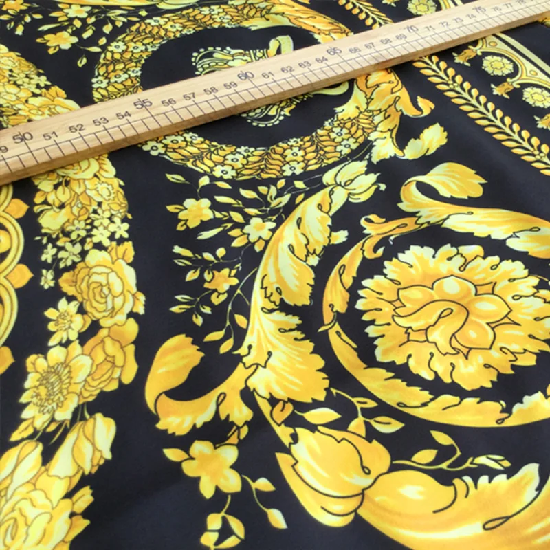 100x145cm Baroque Gold Flower Printed Imitate Silk Satin Fabric For Woman Dress Blouse Pajamas Tissu Tela Хлопок материал DIY