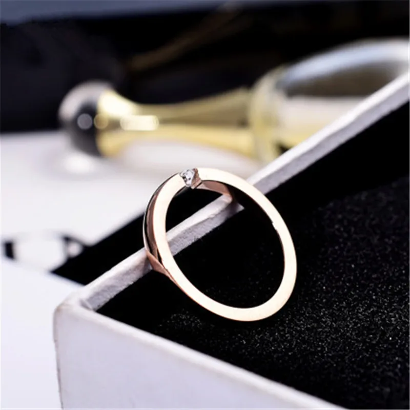 Anello di fidanzamento di alta qualità per le donne in acciaio inossidabile argento Color oro FingerLover coppia regalo di gioielli di moda liscia