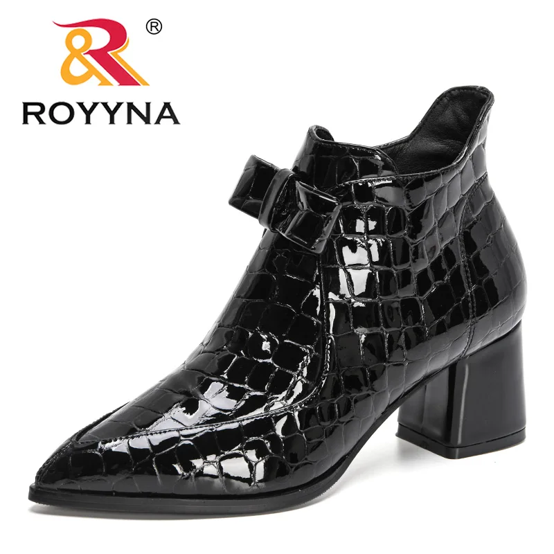 ROYYNA 2022 New Designers Autumn Winter Fashion Solid Ankle Boots Women Casual Pointed Toe High Heels Office Sweet Boots Ladies