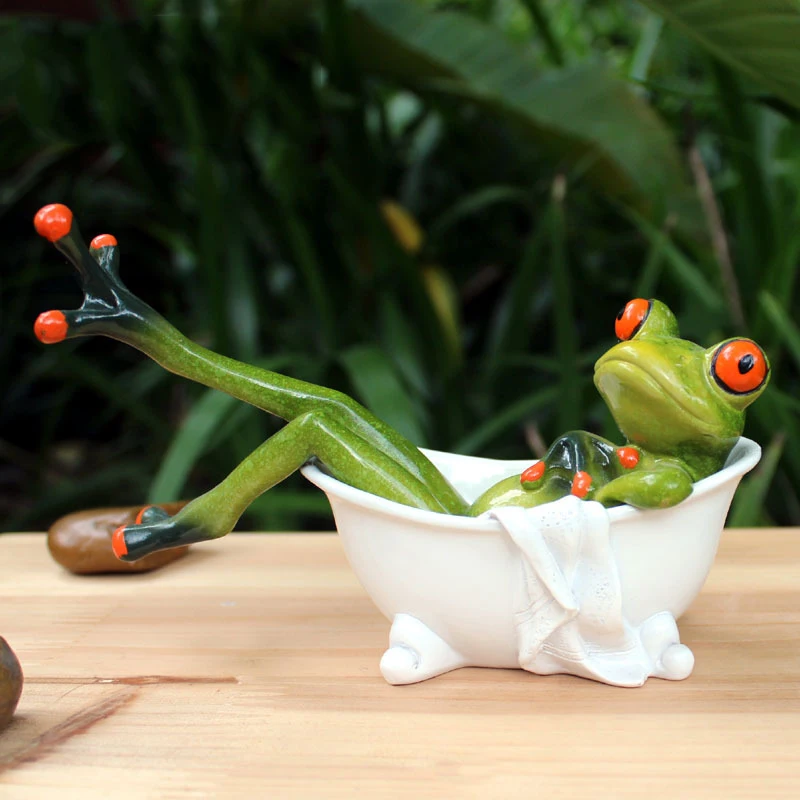 NORTHEUINS Resin Leggy Frog Miniature Figurines Animal Statue Desktop Decoration Souvenirs for Interior Modern Home Decor Loft