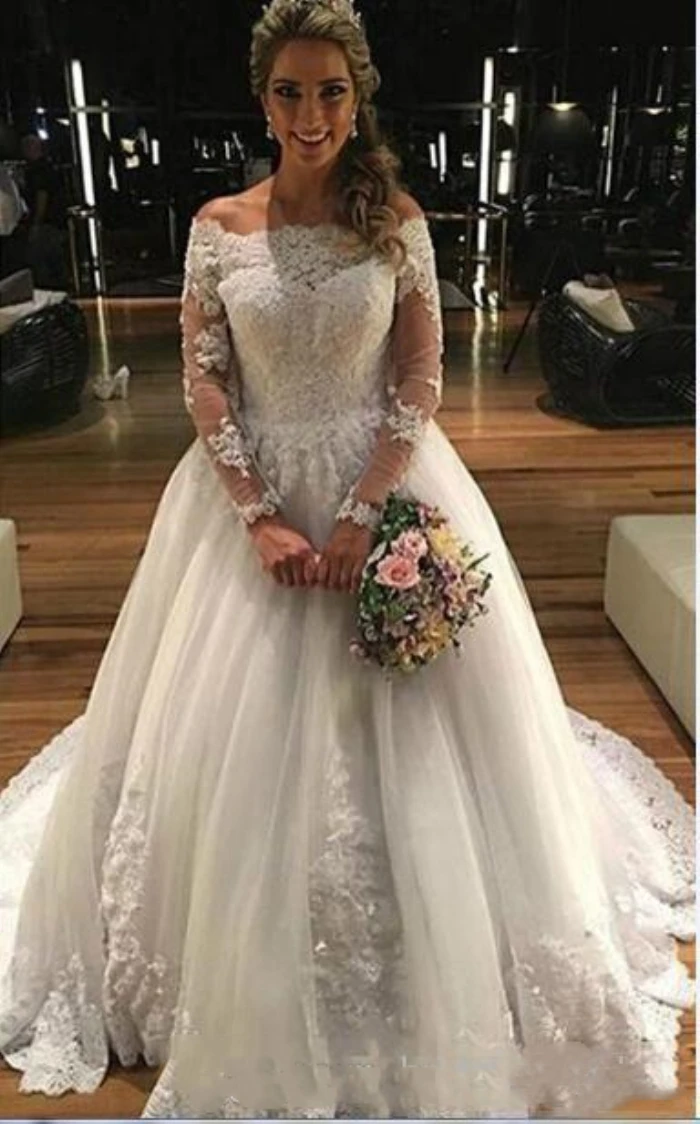 Long Sleeves A Line Ivory Wedding Dress For Women Lace Appliques Illusion Elegant Bridal Gowns Train Vestido De Novia Customized