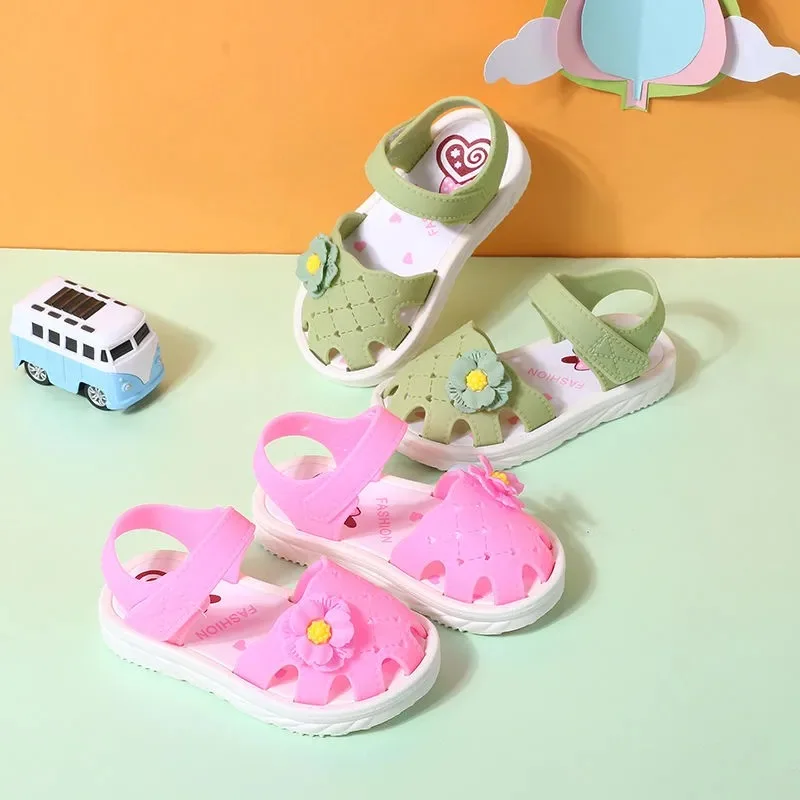 sandals for girls Baotou beach shoes 2-7years old children non-slip soft bottom children's sandals non-slip summer sandals