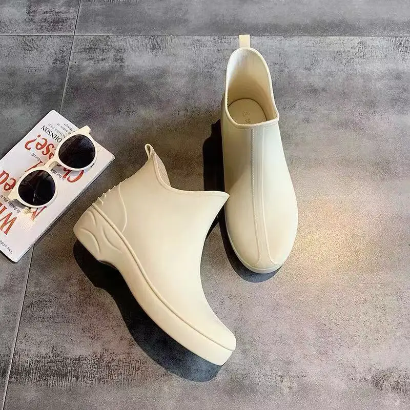 Japan Fashion Woman Ankle Rain Boots,House Wives Mark Shopping Platform Water Shoes,Rubber Galoshes,Non-slip,Slip On,Black,Beige