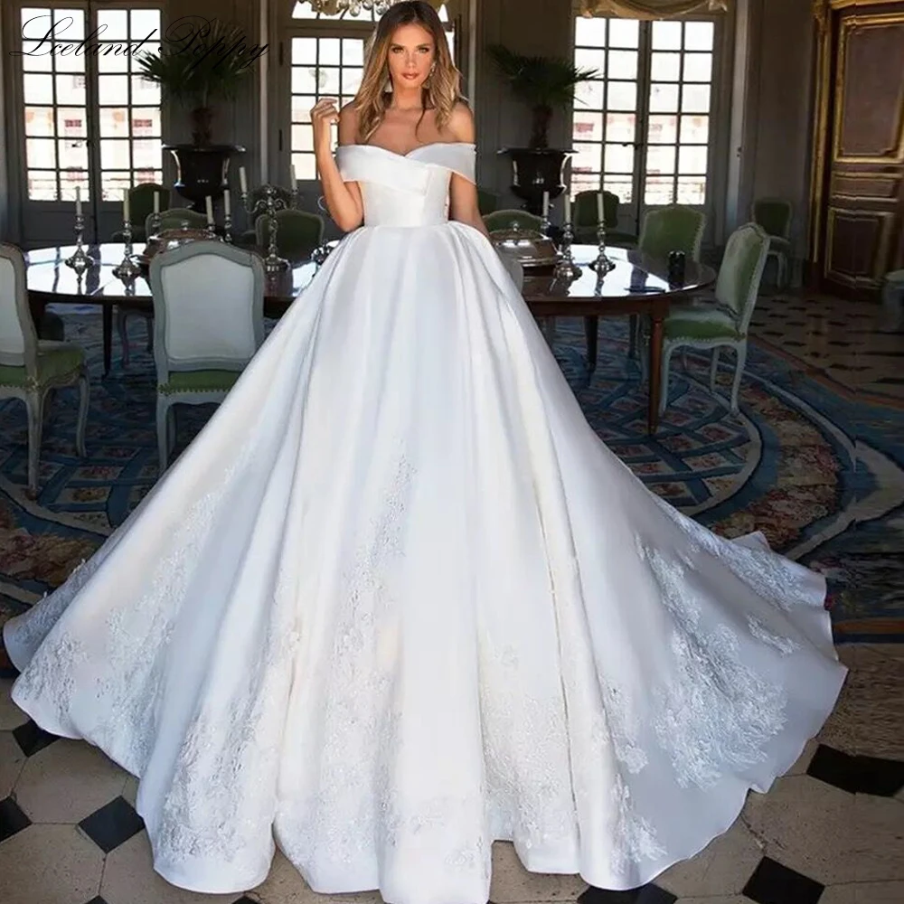 Lceland Poppy Customized Ball Gown Satin Wedding Dresses Off the Shoulder Lace Appliques Pleated Floor Length Bridal Gowns