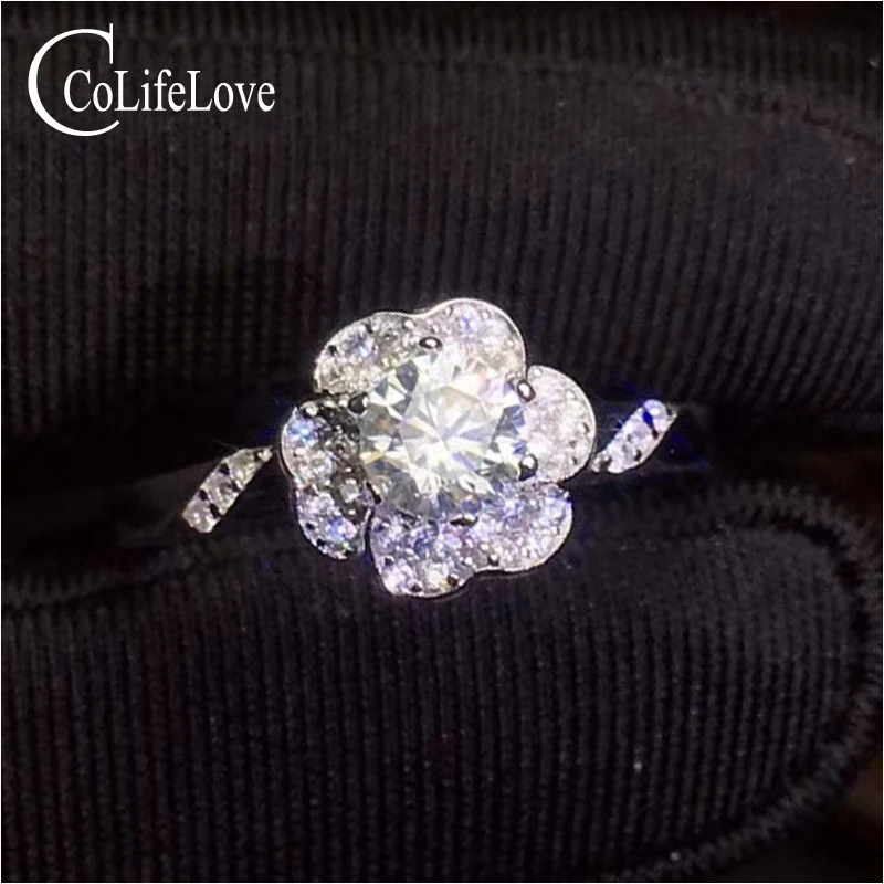 

CoLife Jewelry Romantic Moissanite Silver Ring for Engagement 5mm 0.5ct IF Grade Moissanite Ring 925 Silver Moissanite Jewelry