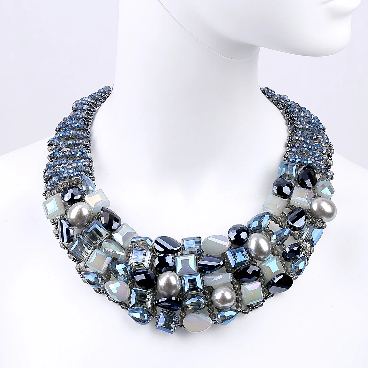 

Luxury New Statement Necklace Crystal and Synthetic Pearls Knitted Choker Necklace for Women Fashion Beaded Bib Collar Jewelry