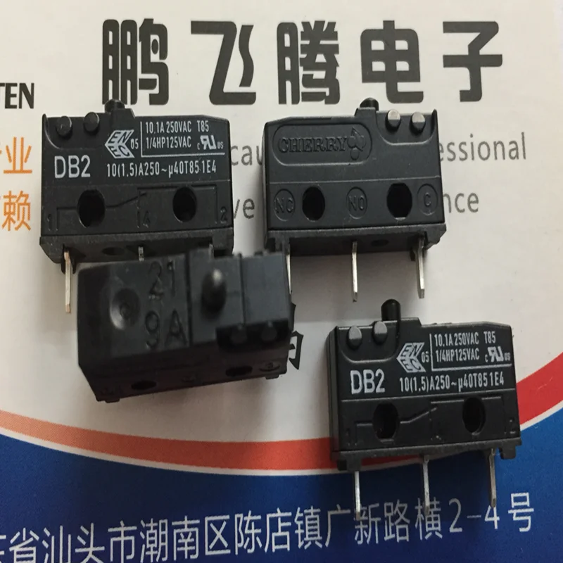 ต้นฉบับเยอรมัน DB2 DB2C-C1AA micro switch จังหวะจํากัดปุ่มรีเซ็ต 3-pin pin 10.1A